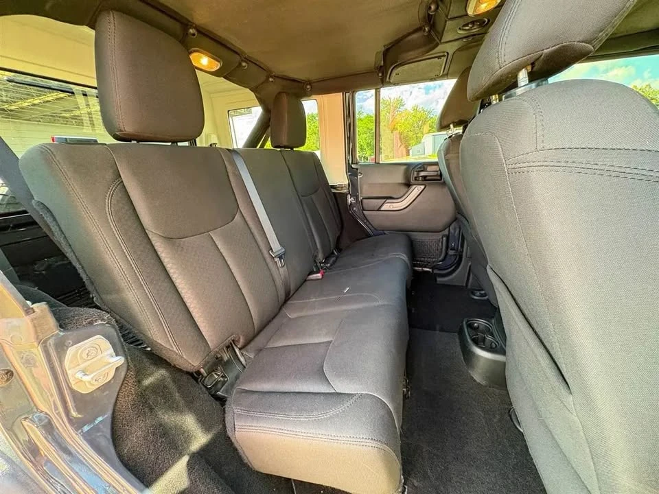 2018 Jeep JK Wrangler - Image 16 of 18