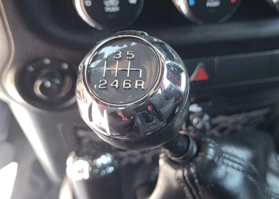 2018 Jeep JK Wrangler - Image 15 of 15