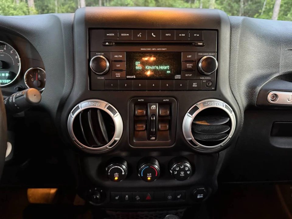 2018 Jeep JK Wrangler - Image 11 of 23