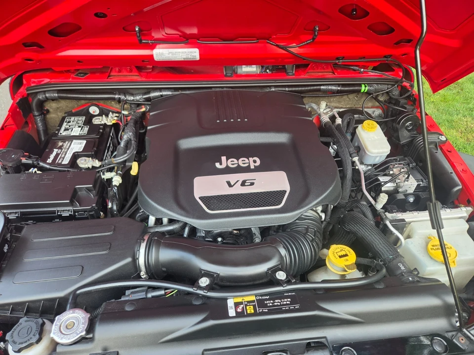 2018 Jeep JK Wrangler - Image 10 of 16