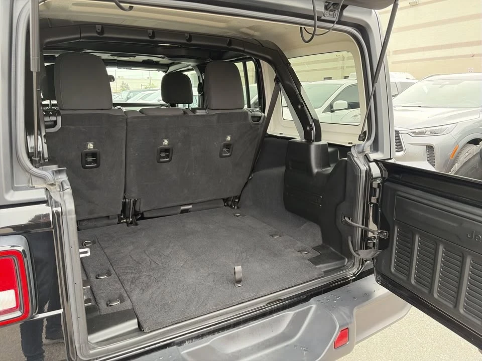 2018 Jeep JL Wrangler - Image 16 of 20