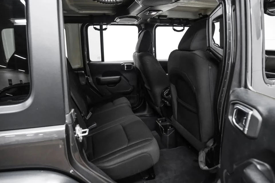 2018 Jeep JL Wrangler - Image 13 of 18