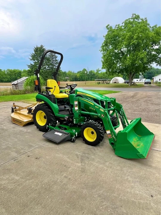 2018 John Deere - Image 2 of 13
