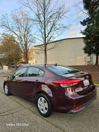 2018 Kia Forte - Image 6 of 11