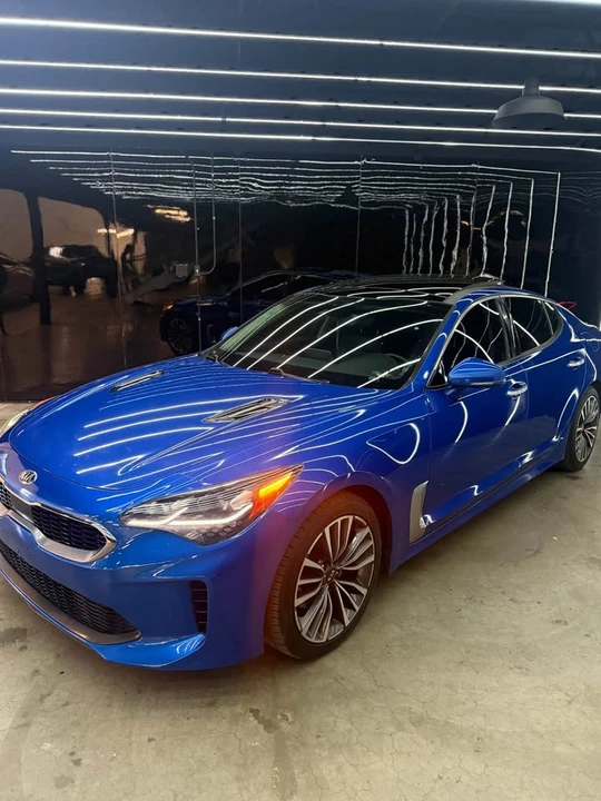 2018 Kia Stinger - Image 2 of 5