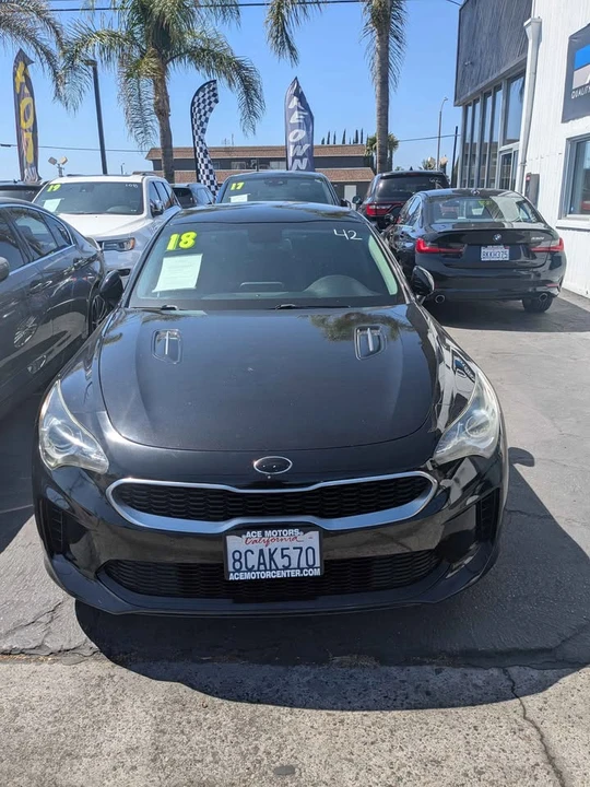 2018 Kia Stinger - Image 2 of 3
