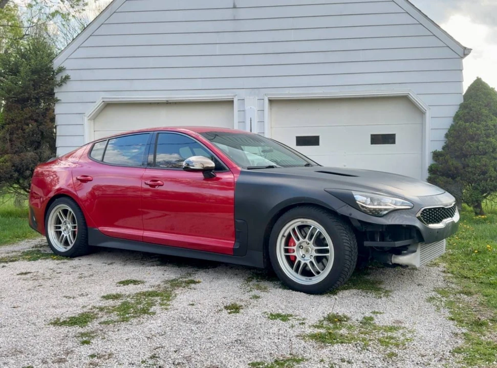2018 Kia Stinger GT - Image 2 of 10