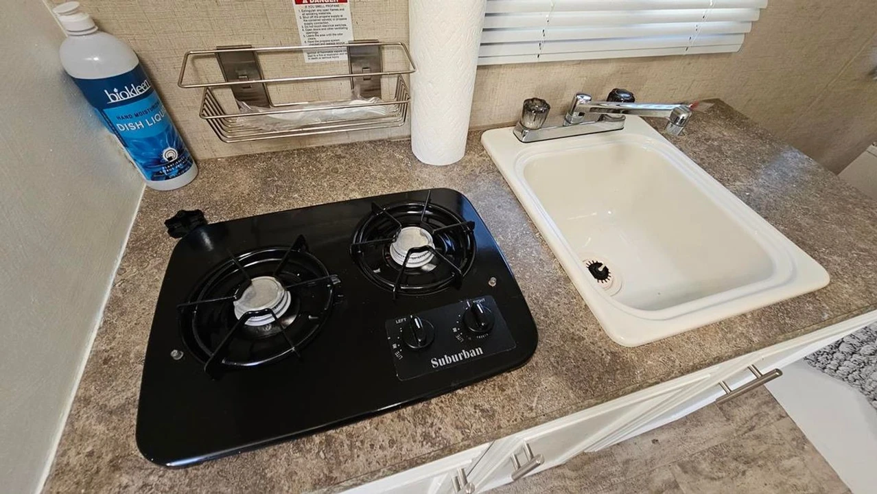 2018 - Image 21 of 21