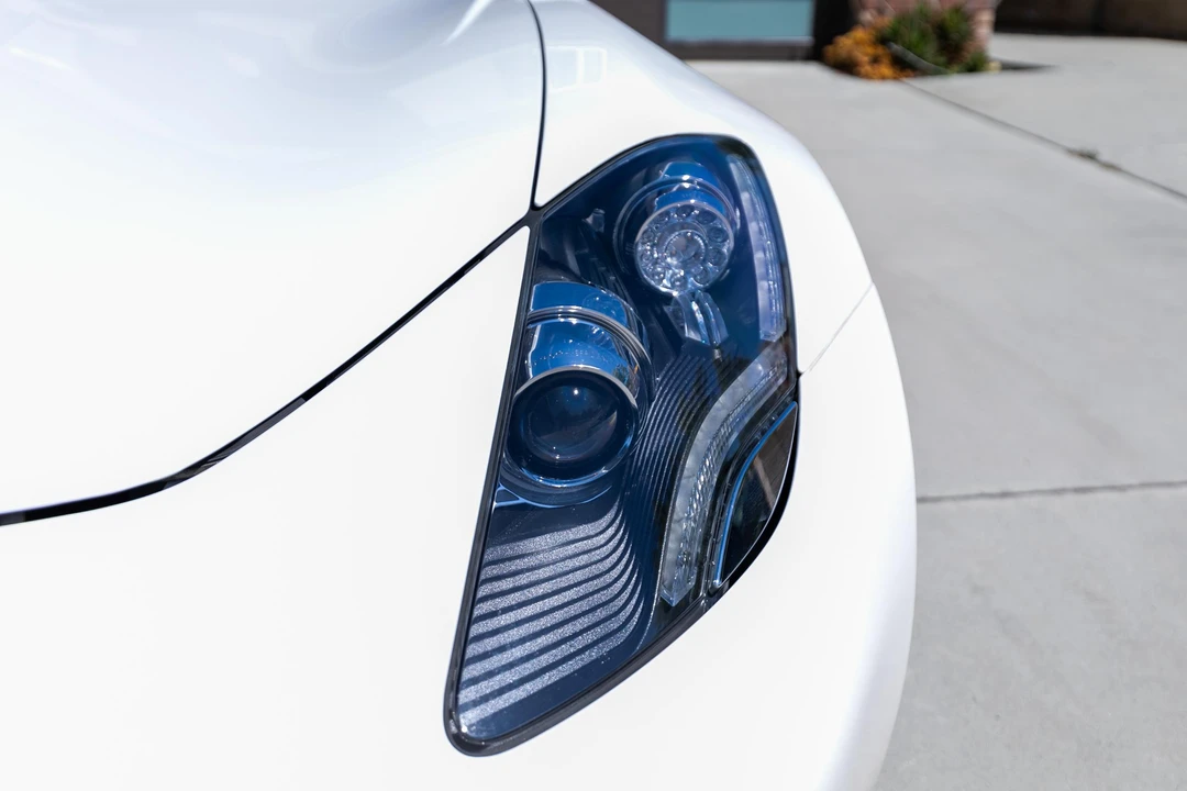 2018 Karma Revero - Image 17 of 31