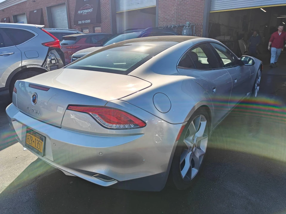 2018 Karma Revero - Image 17 of 31