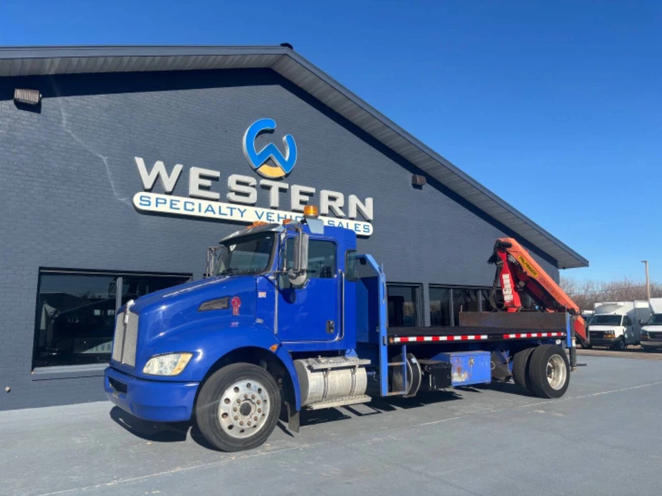 2018 Kenworth - Image 2 of 12