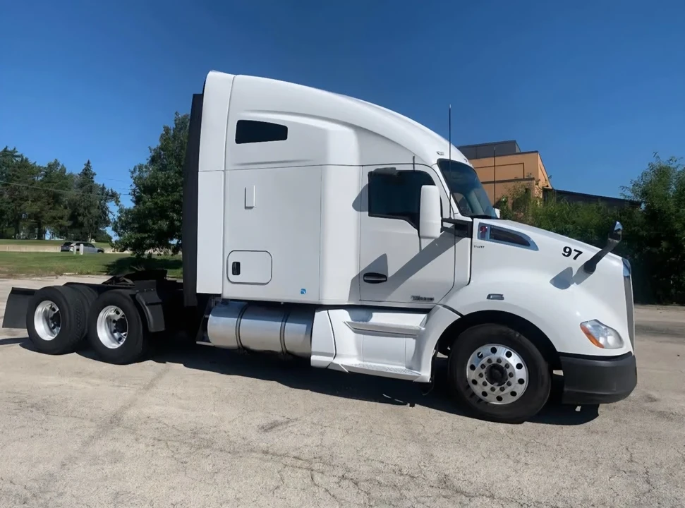 2018 Kenworth T680 - Image 2 of 6