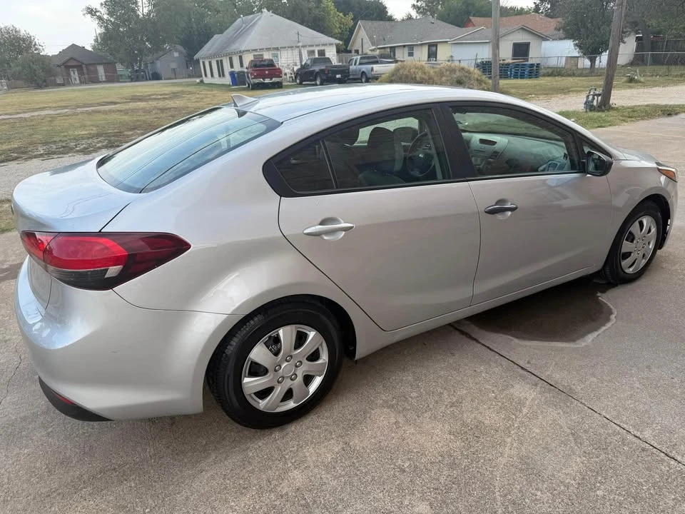 2018 Kia Forte - Image 4 of 6