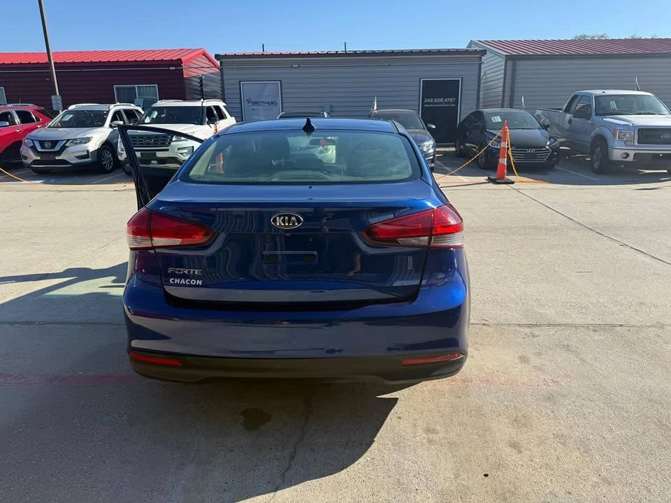 2018 Kia Forte - Image 13 of 20