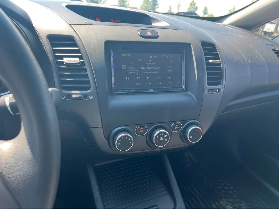 2018 Kia Forte - Image 6 of 7