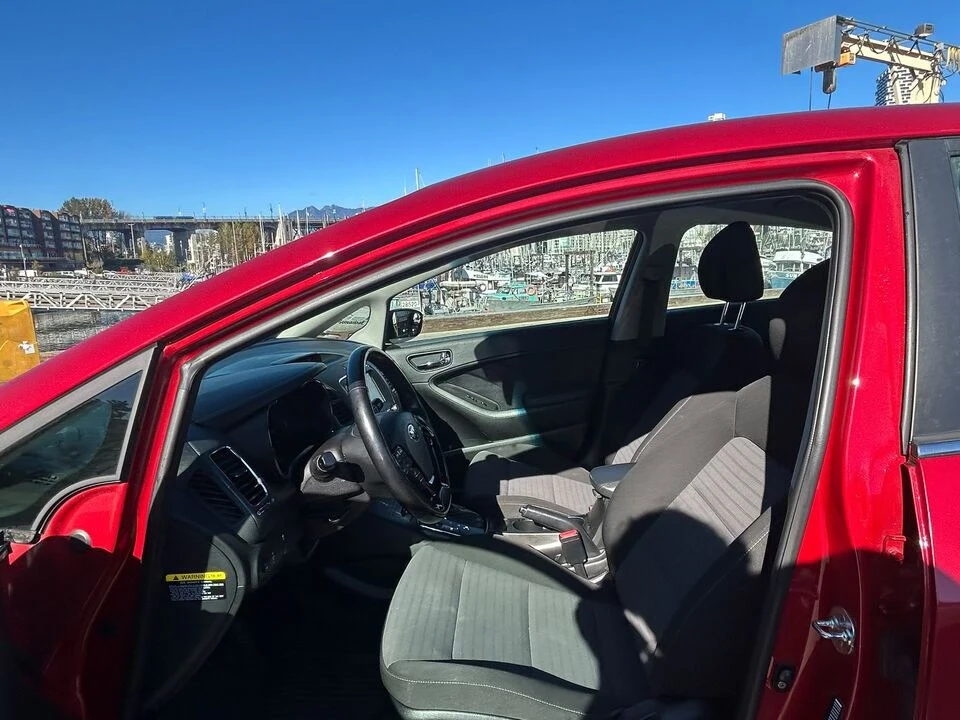 2018 Kia Forte - Image 6 of 16