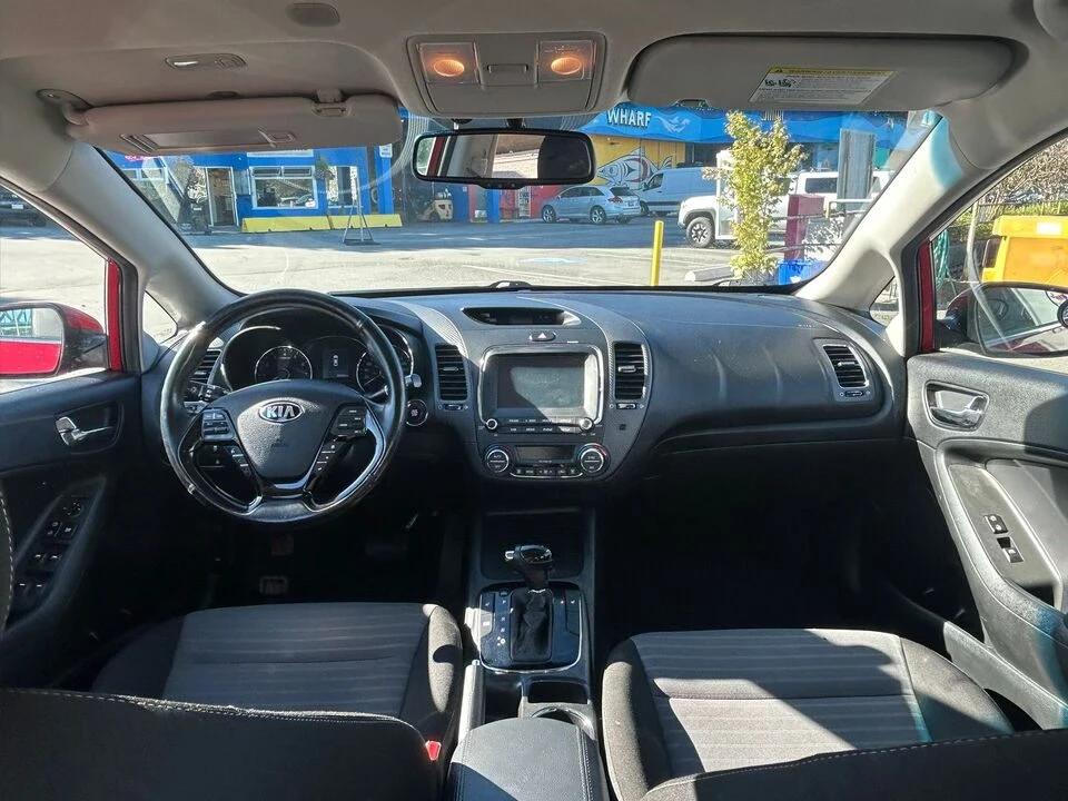 2018 Kia Forte - Image 10 of 16