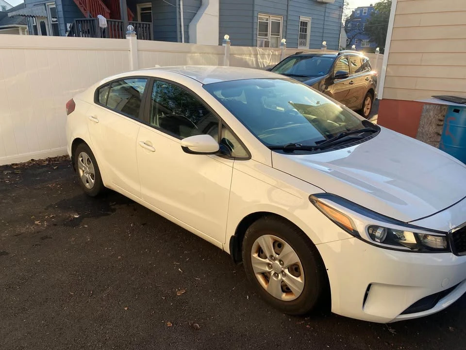 2018 Kia Forte - Image 2 of 9