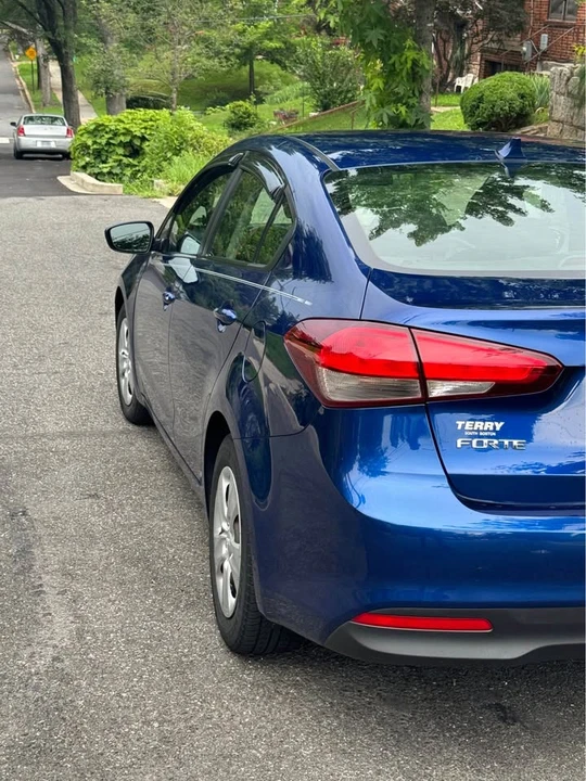 2018 Kia Forte - Image 3 of 5