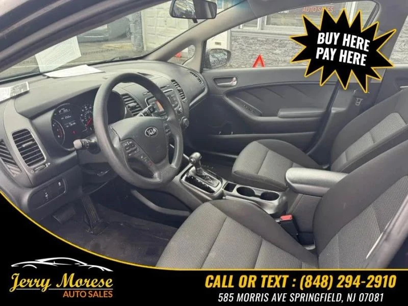 2018 Kia Forte - Image 9 of 12