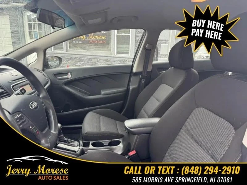 2018 Kia Forte - Image 10 of 12