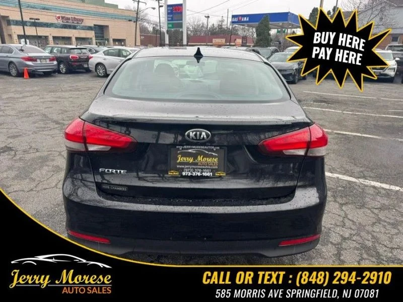 2018 Kia Forte - Image 4 of 12