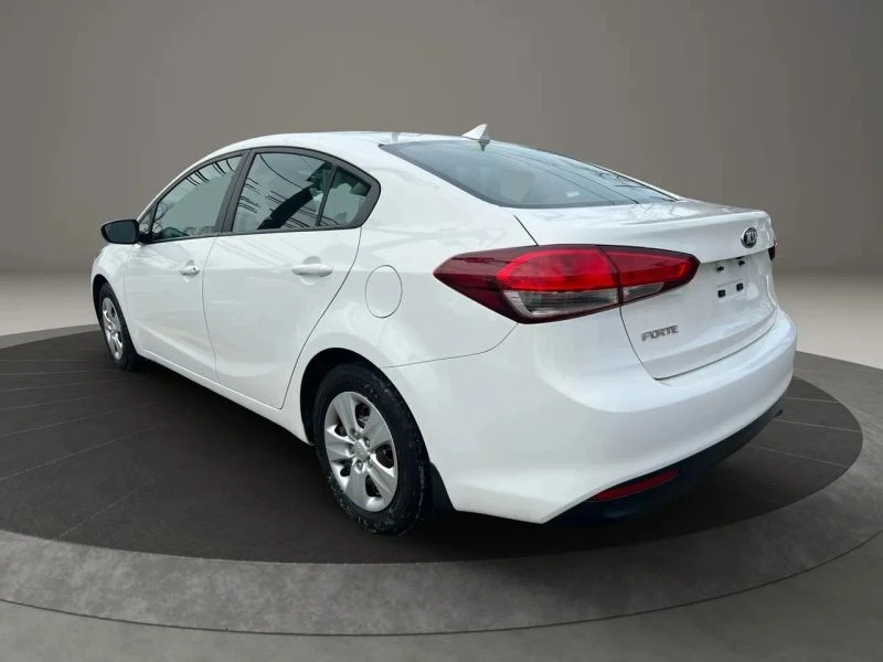 2018 Kia Forte - Image 7 of 12