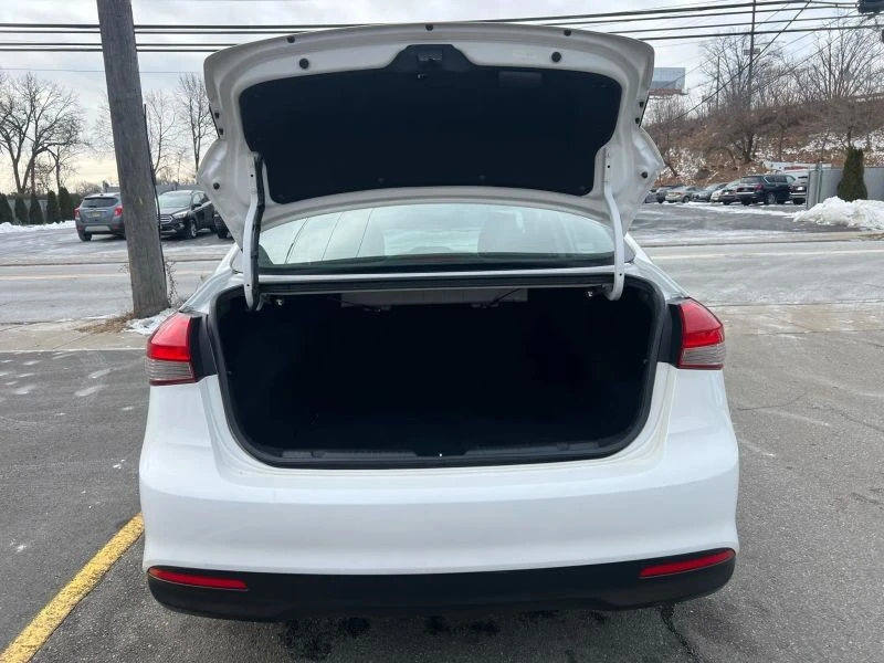 2018 Kia Forte - Image 9 of 12