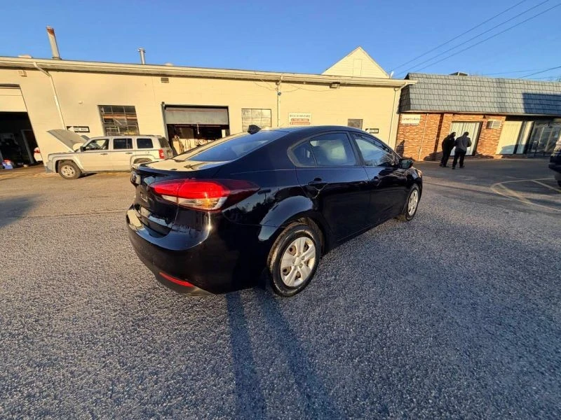 2018 Kia Forte - Image 11 of 12