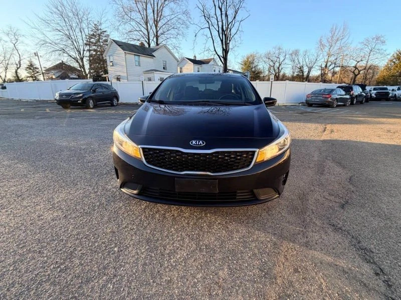 2018 Kia Forte - Image 3 of 12