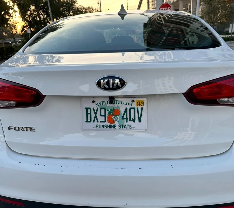 2018 Kia Forte - Image 16 of 17