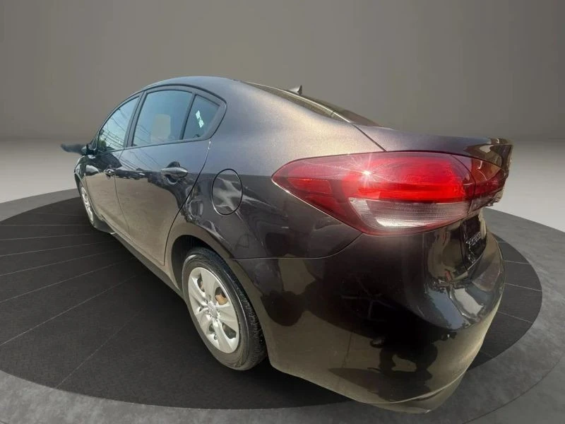 2018 Kia Forte - Image 7 of 12