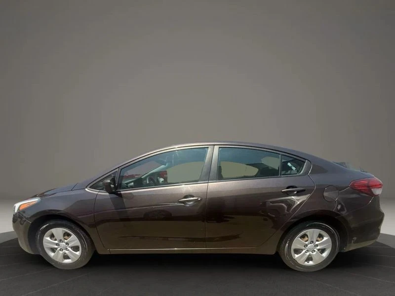 2018 Kia Forte - Image 8 of 12