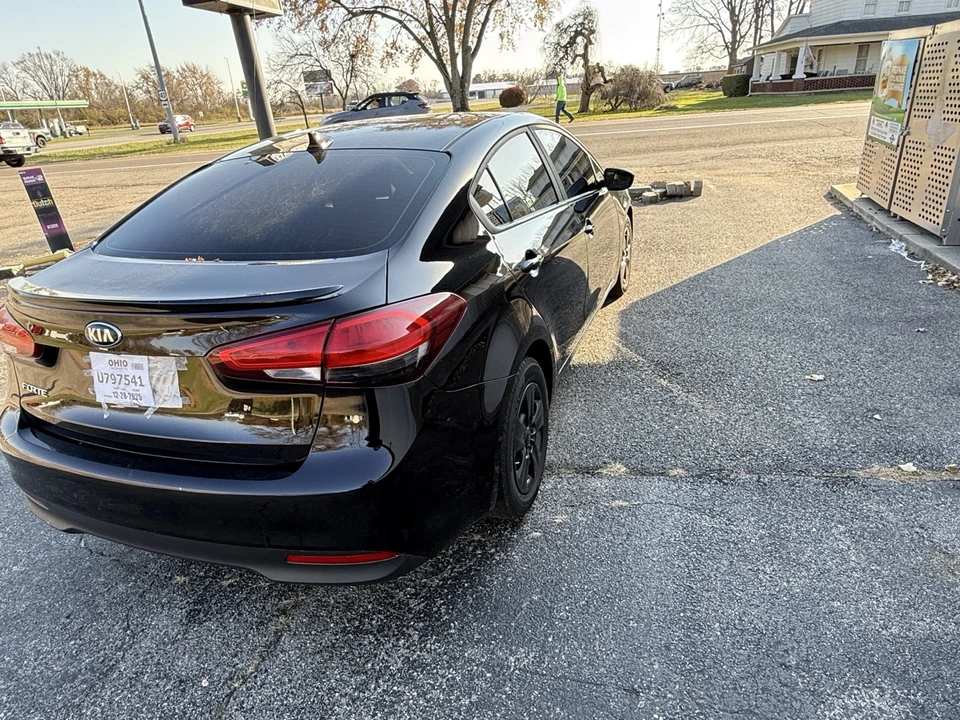 2018 Kia Forte - Image 4 of 10