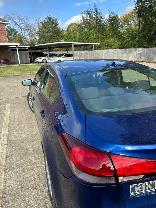 2018 Kia Forte - Image 8 of 15