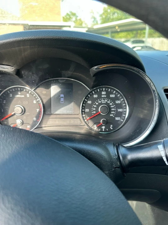 2018 Kia Forte - Image 15 of 18
