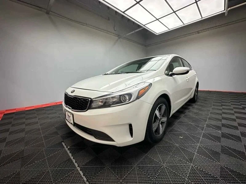 2018 Kia Forte - Image 9 of 12