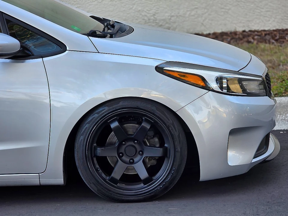 2018 Kia Forte - Image 11 of 21