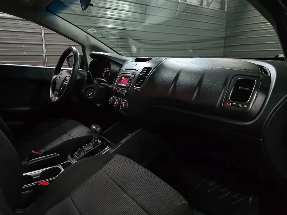 2018 Kia Forte - Image 12 of 12