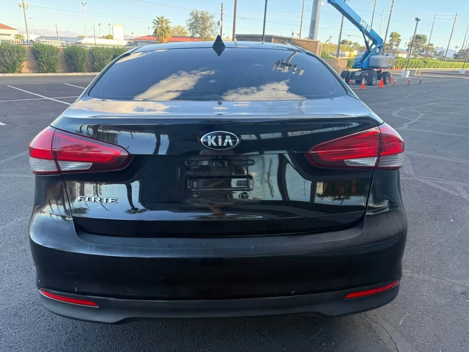 2018 Kia Forte - Image 4 of 8