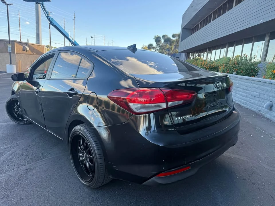 2018 Kia Forte - Image 3 of 8