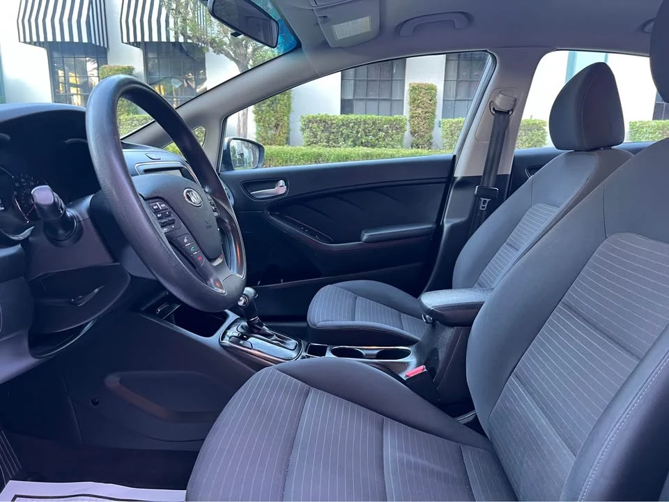 2018 Kia Forte - Image 10 of 11