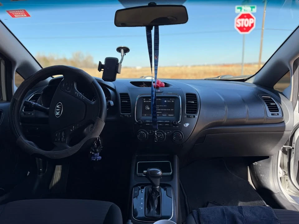 2018 Kia Forte - Image 19 of 21