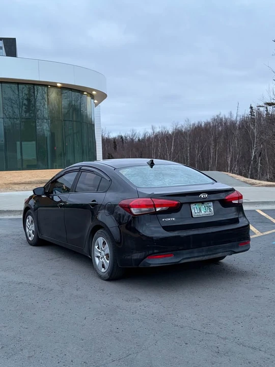 2018 Kia Forte - Image 4 of 5