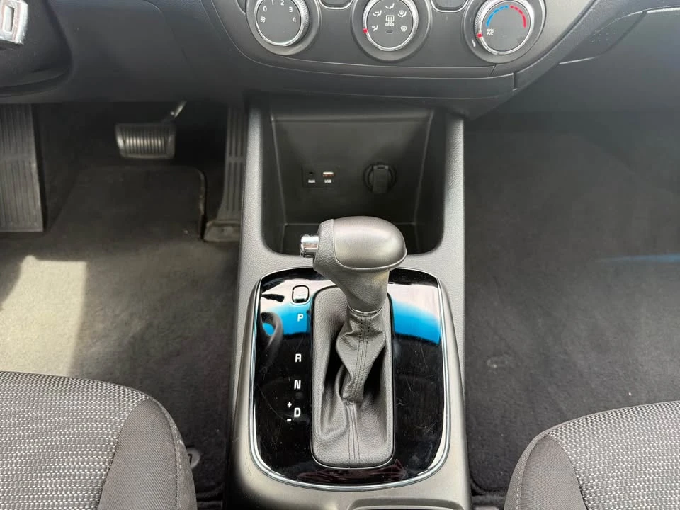 2018 Kia Forte - Image 17 of 20