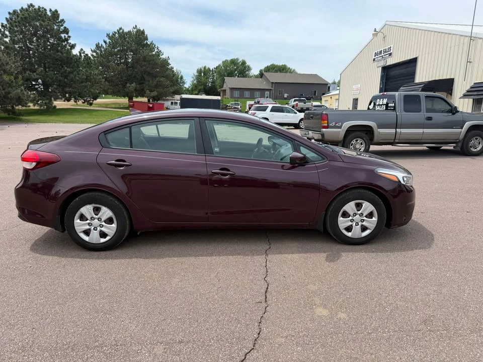 2018 Kia Forte - Image 6 of 20