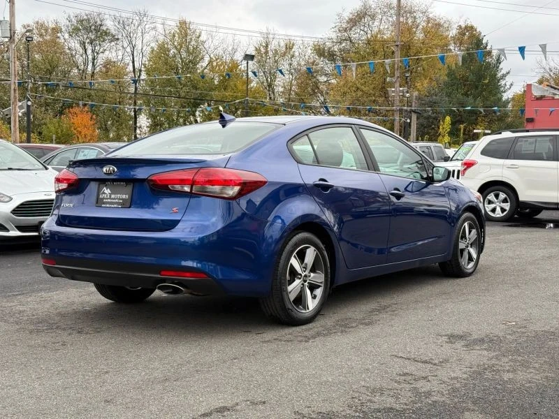 2018 Kia Forte - Image 11 of 12