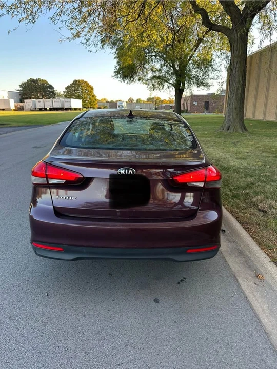 2018 Kia Forte - Image 6 of 14