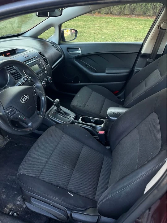 2018 Kia Forte - Image 11 of 14