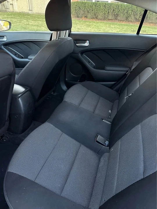 2018 Kia Forte - Image 9 of 14